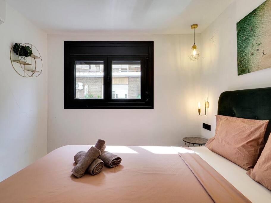 Casa Maria Townhouse- Terrace-4 Bedrooms L'Hospitalet de Llobregat Extérieur photo