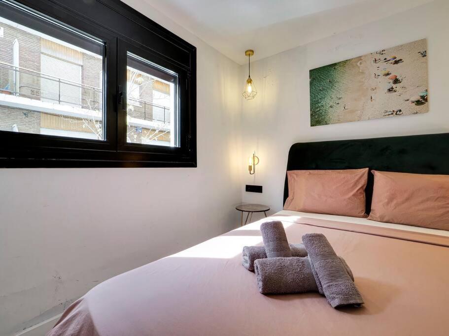 Casa Maria Townhouse- Terrace-4 Bedrooms L'Hospitalet de Llobregat Extérieur photo